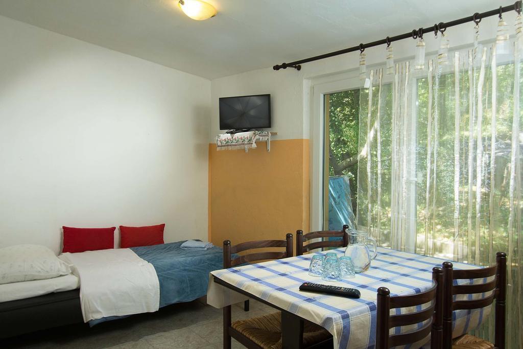 Farm Stay Ferjancic Vipava Ngoại thất bức ảnh